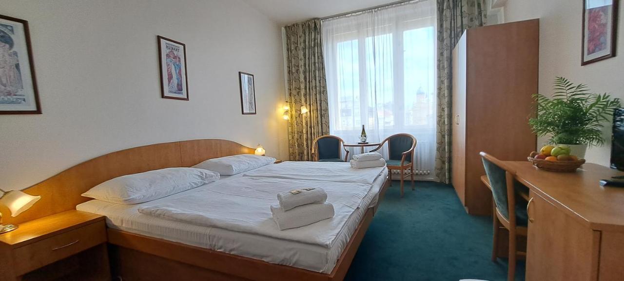 Hotel Legie Prague Luaran gambar