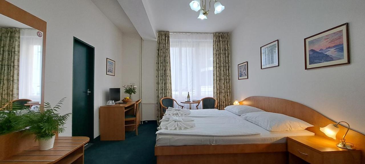 Hotel Legie Prague Luaran gambar